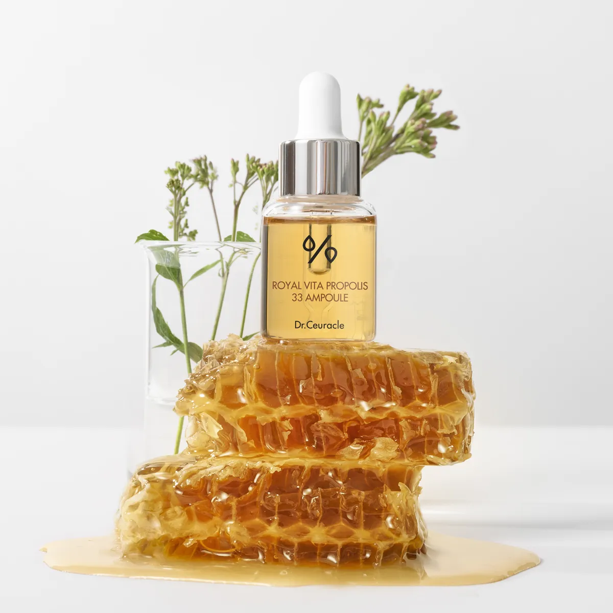 Ампульна сироватка з екстрактом прополісу Dr.Ceuracle Royal Vita Propolis 33 Ampoule 30 мл